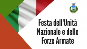 triangolo verde, triangolo rosso, bandiera italiana, logo comuna di gavorrano, scritta Festa dell'Unità Nazionale e delle Forze Armate su sfondo bianco