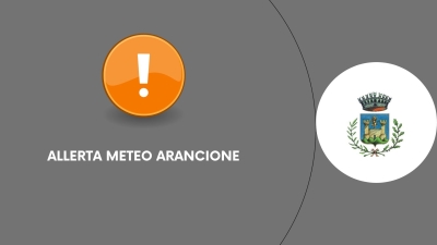 sfondo grigio, scritta allerta meteo arancione, cerchio arancione con punto esclamativo