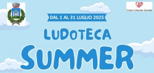 sfondo celeste con nuvole, logo comune, logo cuore liburnea, scritta ludoteca summer